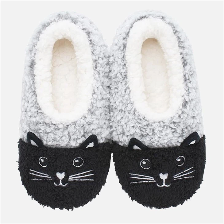 Seifenlauge-Slipper-Socken